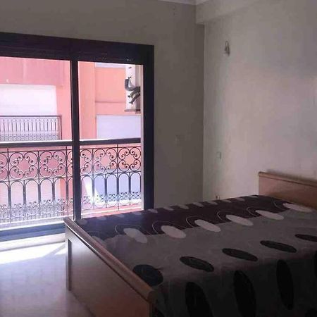 Appartement Tout Confort Avec Possibilite Transport Aeroport Маракеш Екстериор снимка