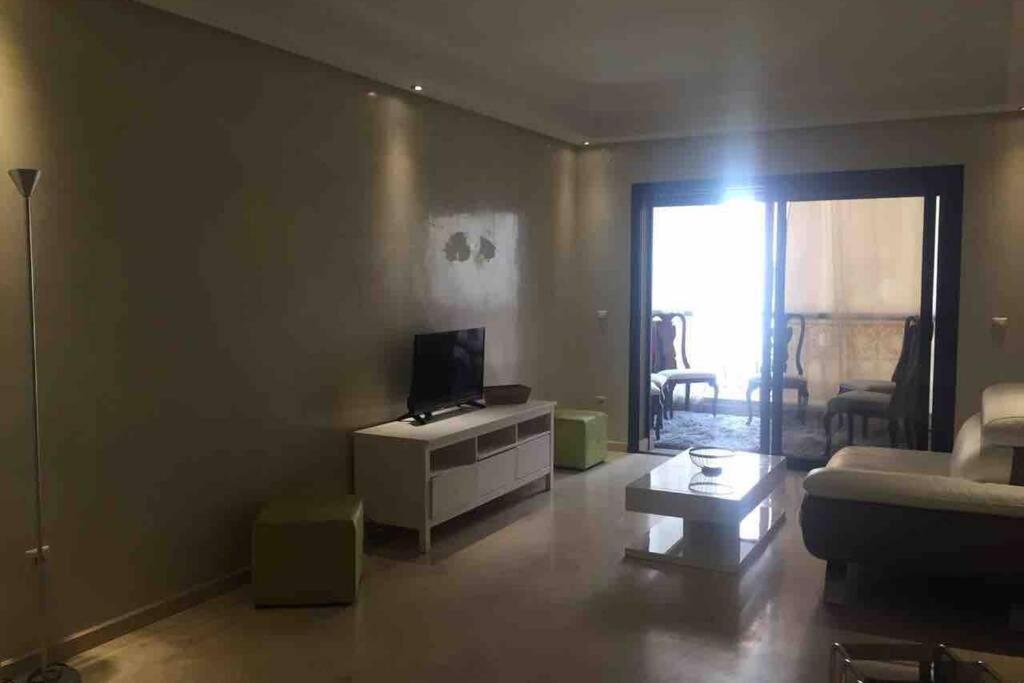 Appartement Tout Confort Avec Possibilite Transport Aeroport Маракеш Екстериор снимка