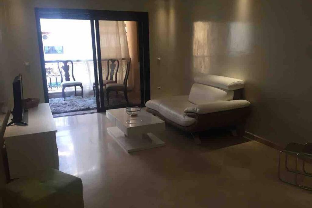 Appartement Tout Confort Avec Possibilite Transport Aeroport Маракеш Екстериор снимка